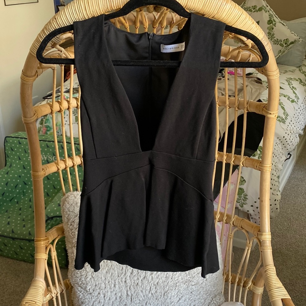 Bec and Bridge lunge neck top